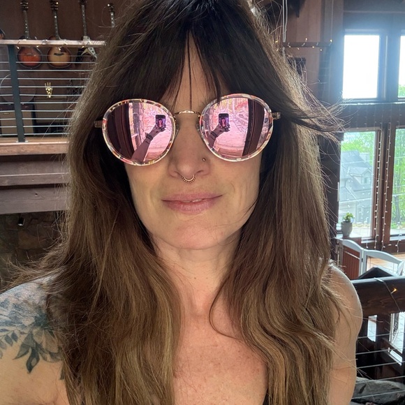 Meet your Posher, Alexis - Picture 5 of 11